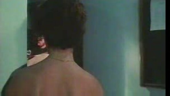Spontanes Verbrennen des Bettes und Ficken kostenlose sexfilme mit älteren frauen des Mädchens im Auto in Minko