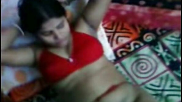 Der Kunde erhielt einen schönen Blowjob von ältere pornofilme einer Masseuse