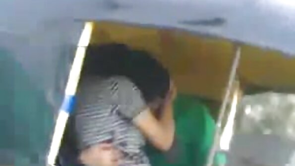 Schöner Arbeitsfick in einer Maske, um nicht nackt zu sein kostenlose pornofilme mit älteren frauen