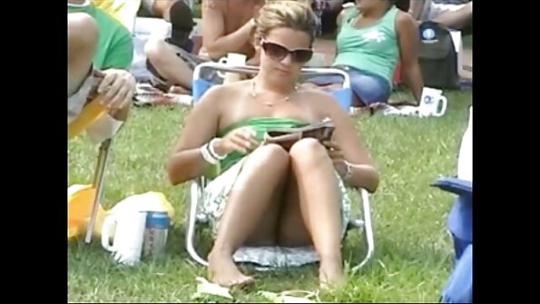 Sie ist ein wunderschönes Mädchen kostenlose pornofilme mit reifen frauen beim Ficken