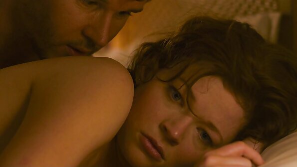 Ein junger reife frauen sexfilme Mann fickt brutal seine Freundin.