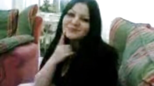 Maskierte Frau schluckt den penis Ihres Mannes sexfilme mit älteren damen mit lustvollem Mund