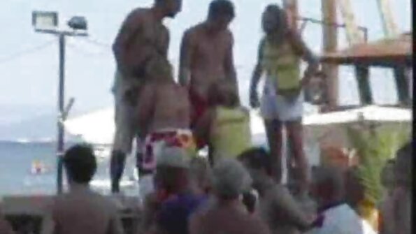 Eine Frau mit einem Kuss pornofilme reife frauen auf den großen Arsch ficken