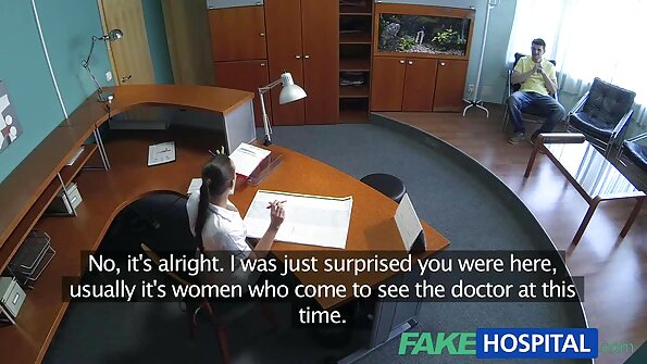 Der Mann vom sexfilme mit frauen ab 50 schwarzen Baummädchen erschießt den molligen Kerl in verschiedenen Stellungen
