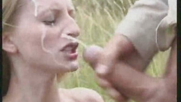 Luxus Blondine küsste sexfilme mit älteren frauen raues schwarz