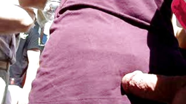 Tolles lustiges Mädchen, das Schwanz ältere pornofilme raucht