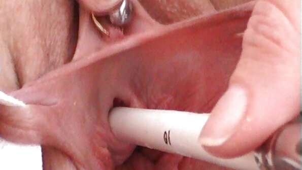 Süßes Teen genehmigt Kavalierschwanz mit ihren kostenlose pornofilme von reifen frauen Füßen